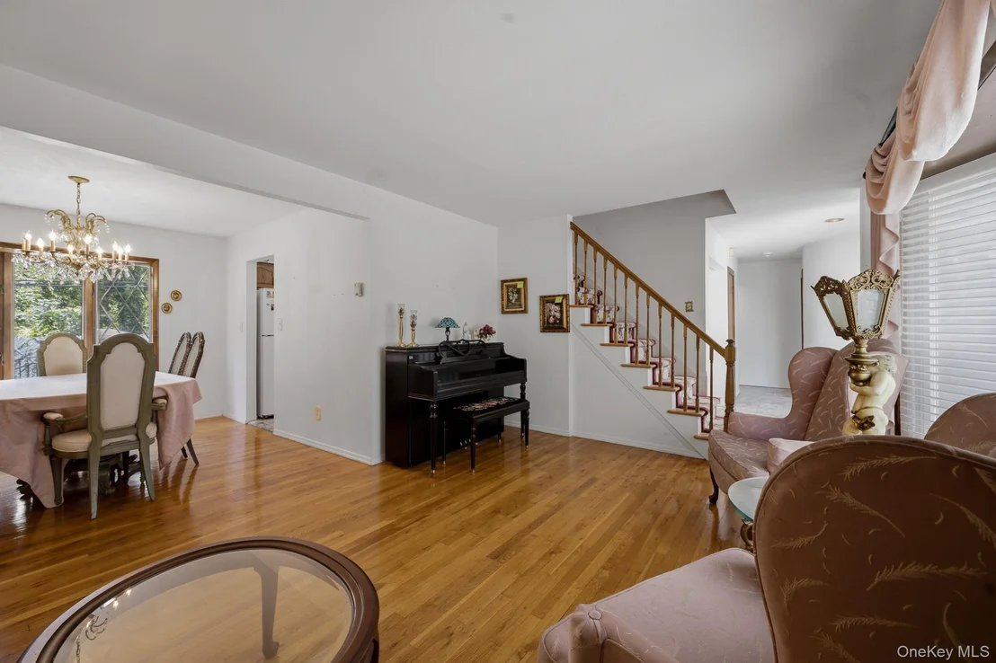 Photo of 10 Arcadia Drive