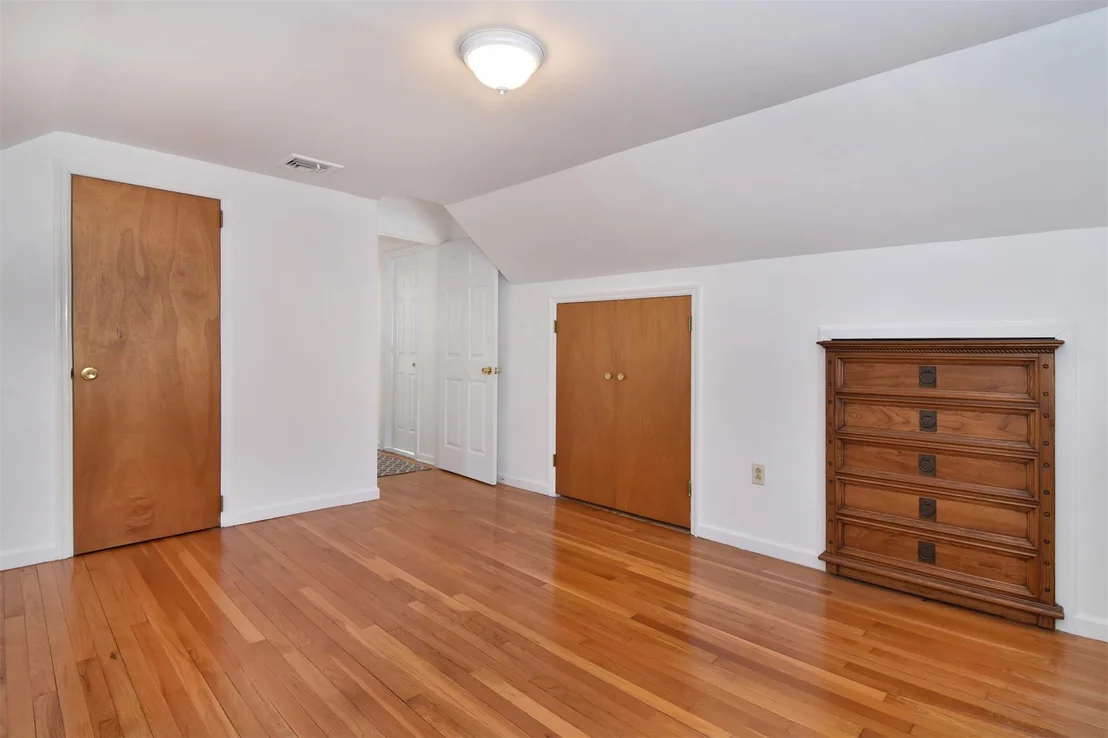 Photo of 24 Lochland Road