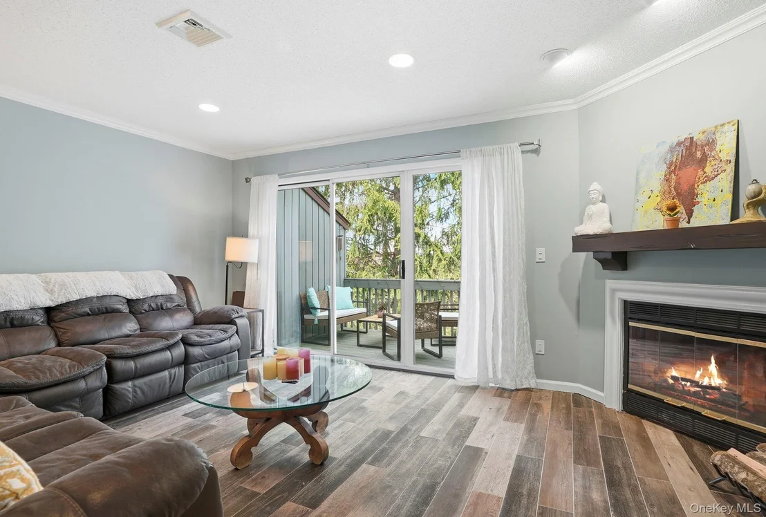 Photo of 85 Hemlock Circle