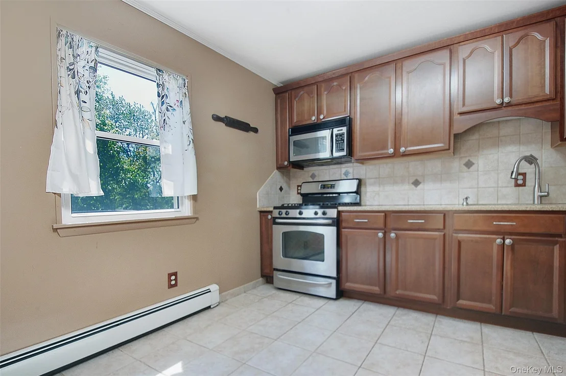 Photo of 554 High Street