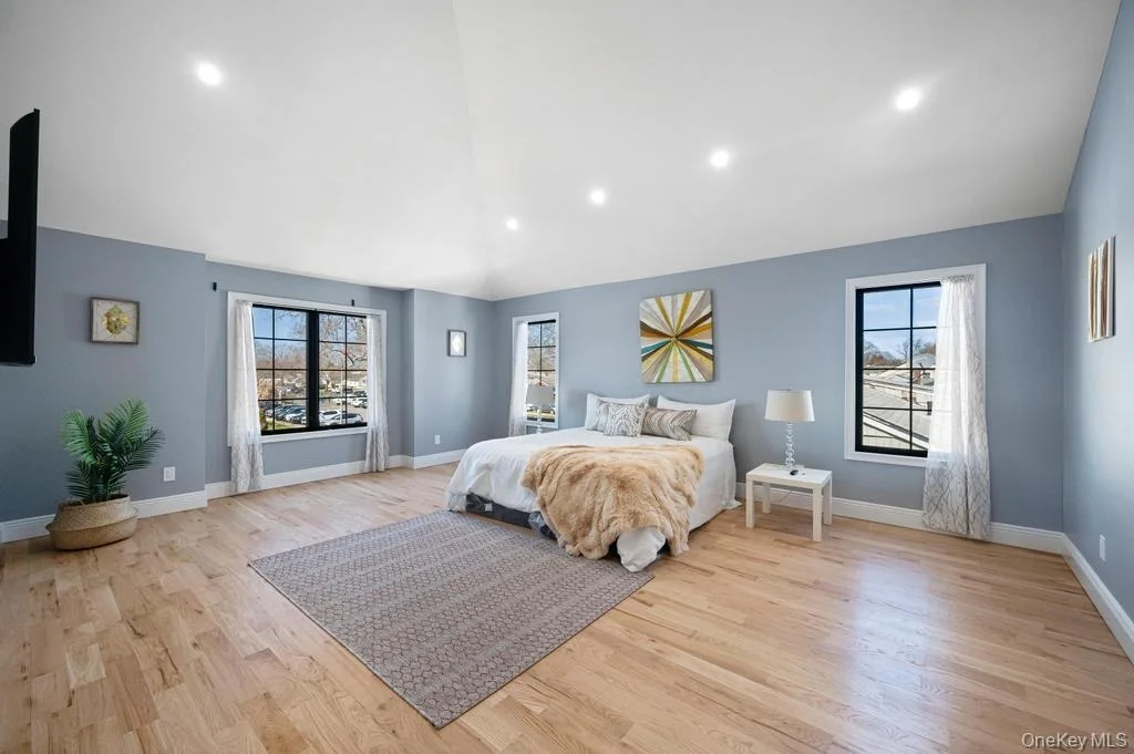 Photo of 15 Forest Road