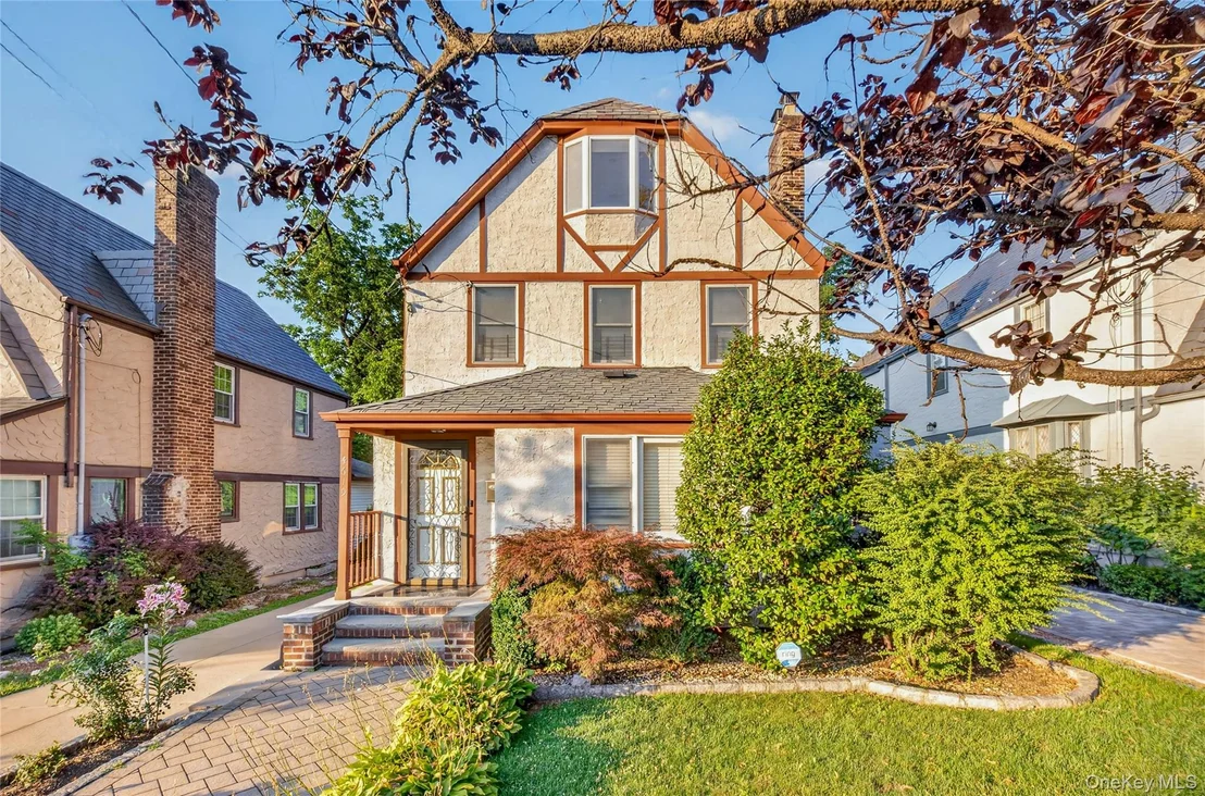 Photo of 46-19 Iris Lane