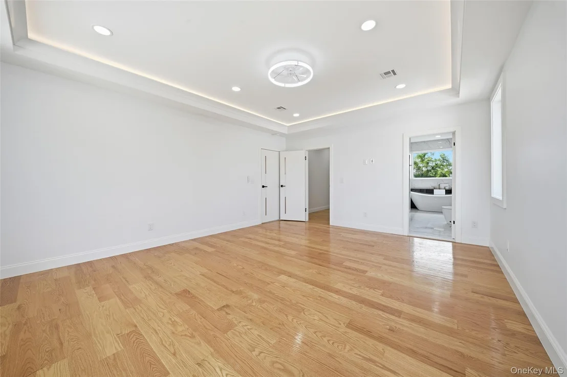 Photo of 387 Sherbourne Road