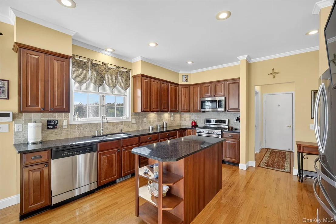 Photo of 15 Champlain Drive