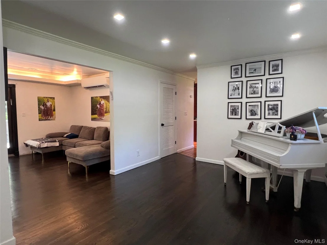 Photo of 7 Ormian Drive