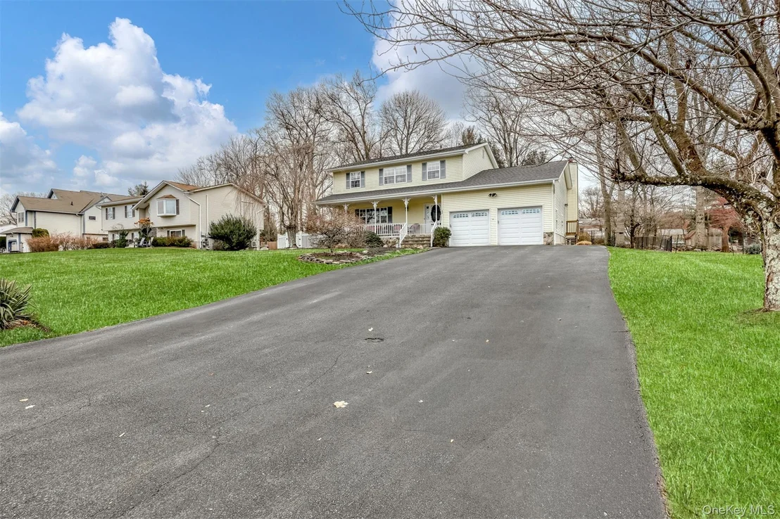 Photo of 18 Mountainview Avenue