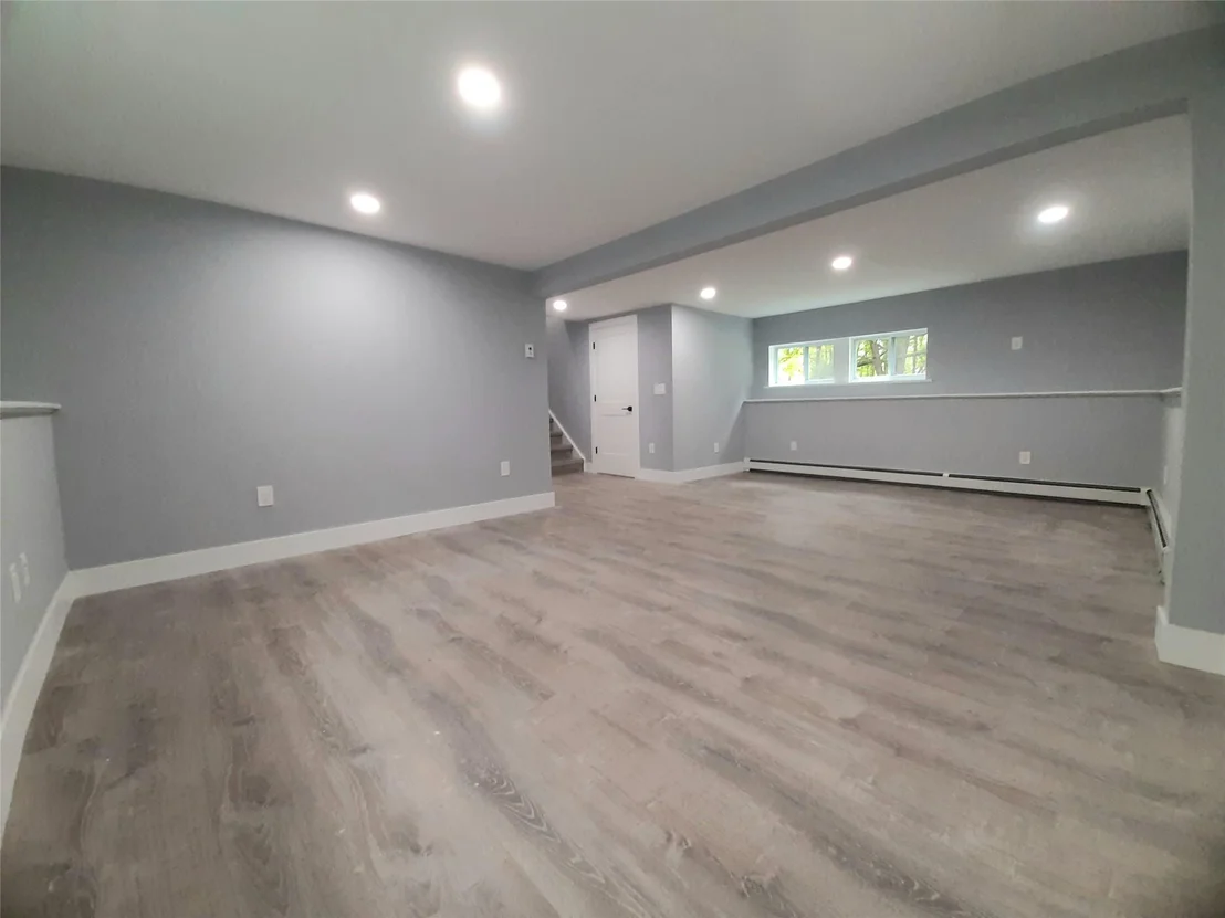 Photo of 495 Stanton Terrace