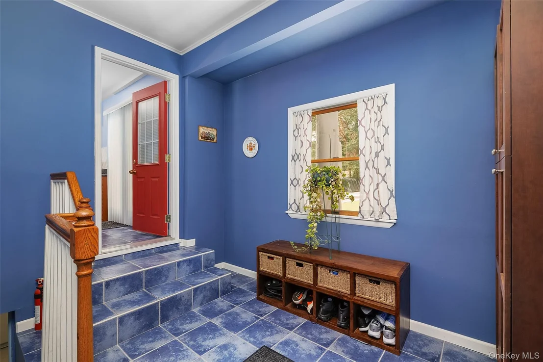 Photo of 44 Juniper Avenue