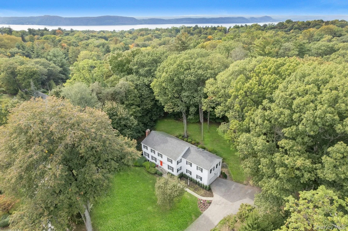Photo of 409 Central Drive