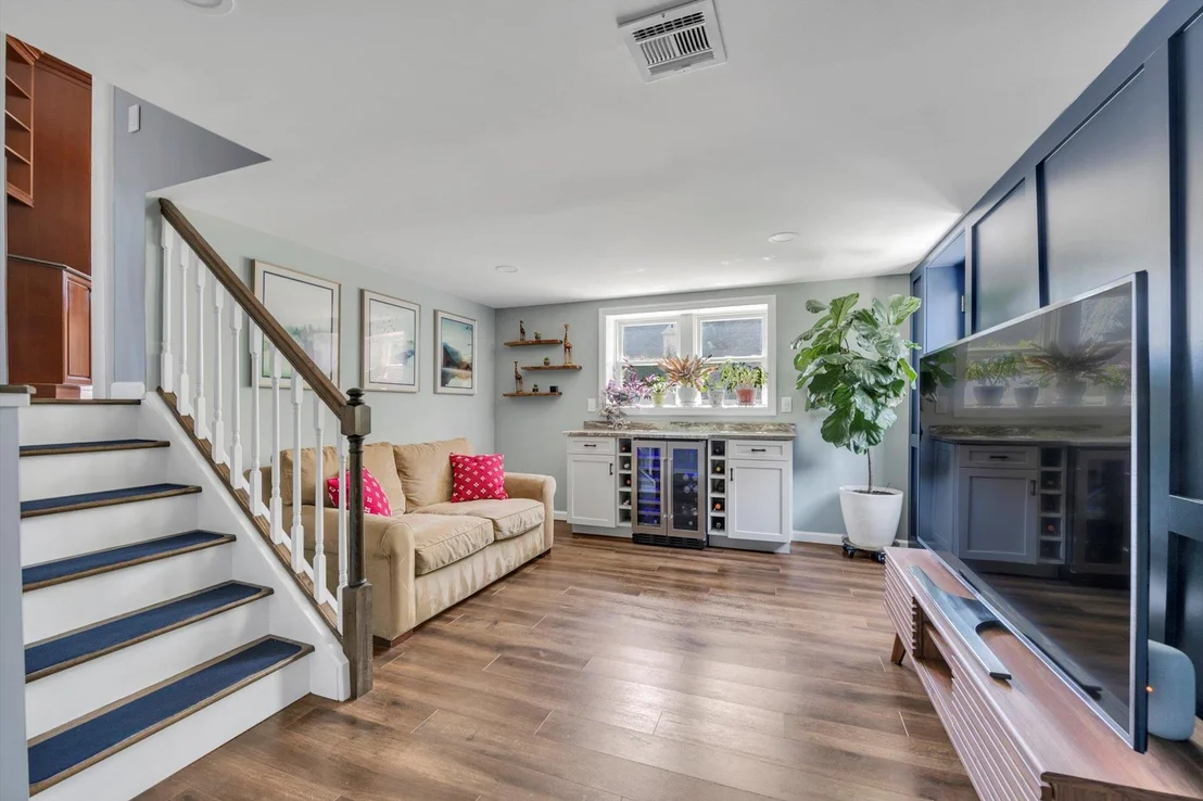Photo of 47 Parkview Circle