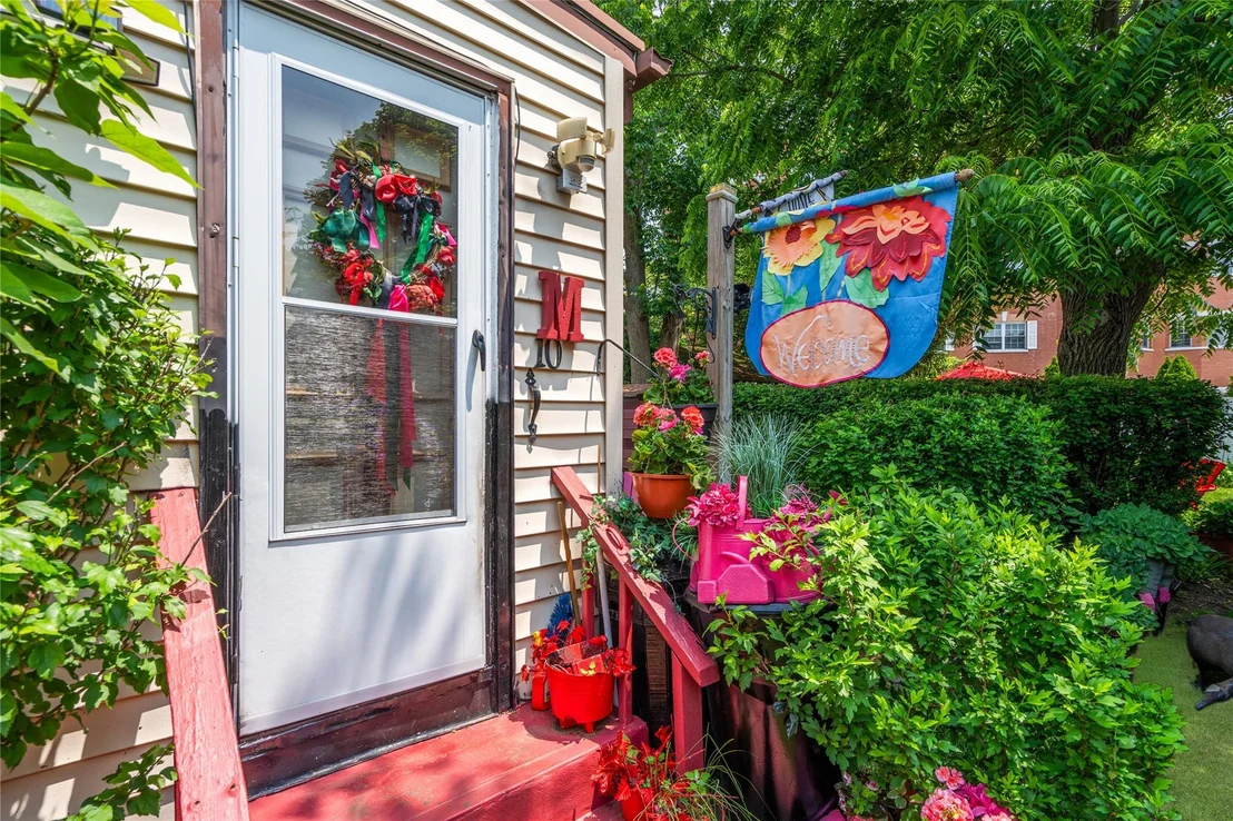 Photo of 10 Linden Avenue