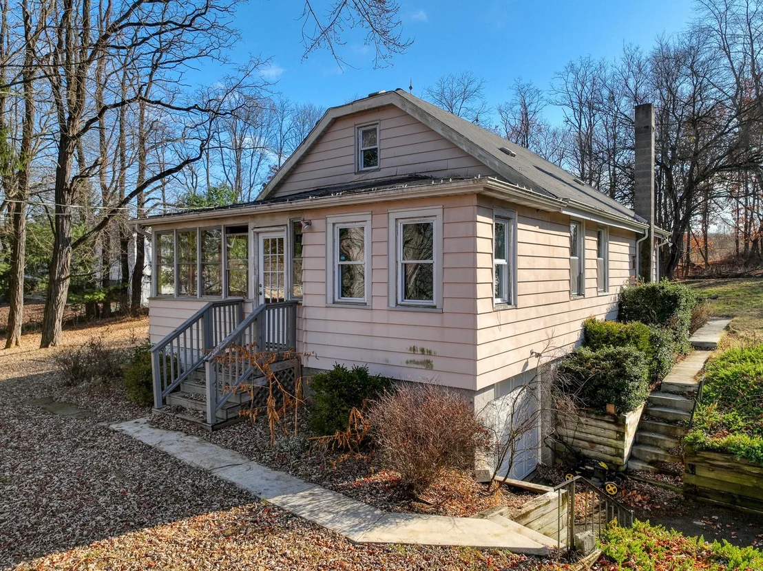 Photo of 80 Widmer Road