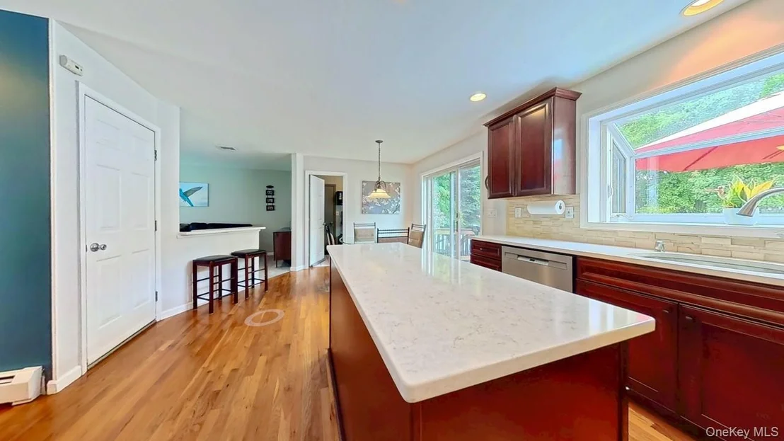 Photo of 87 Winchester Drive