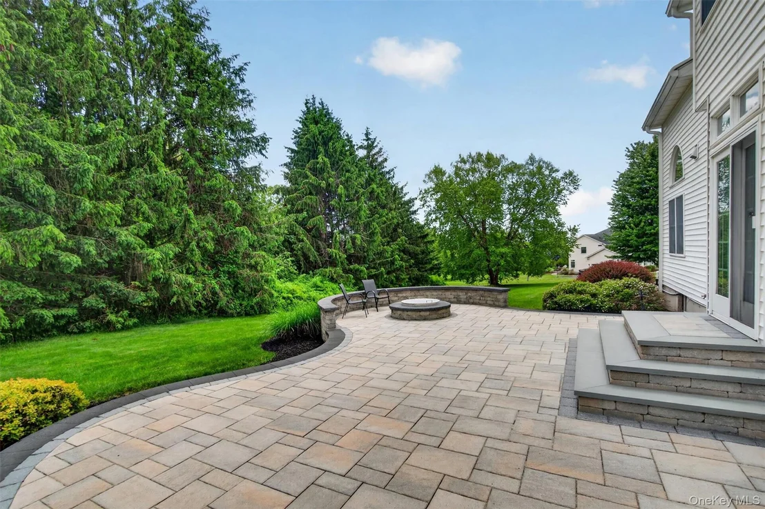 Photo of 8 Twin Spring Lane