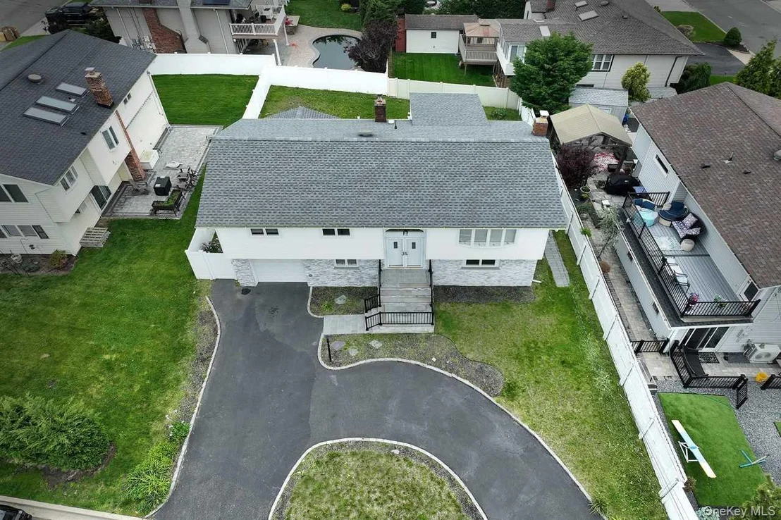 Photo of 107 Beverly Road