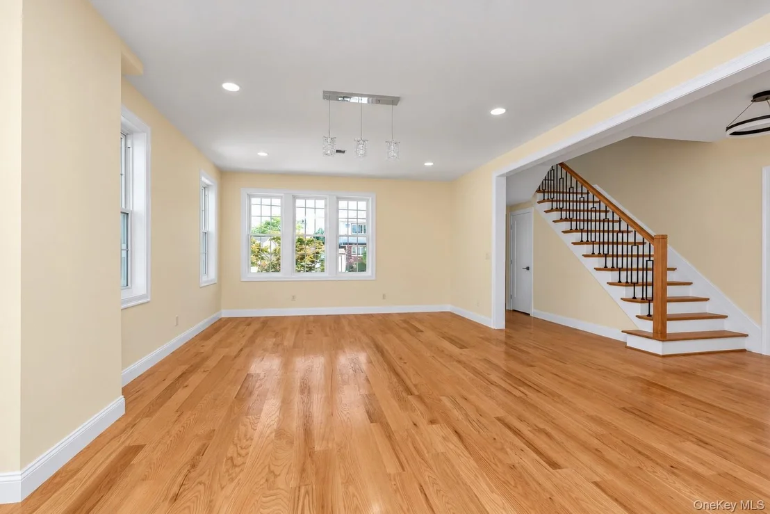 Photo of 27 2nd Street