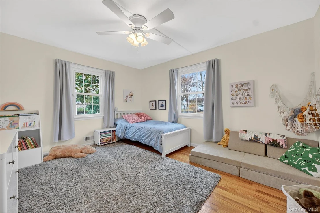 Photo of 114 Chestnut Drive