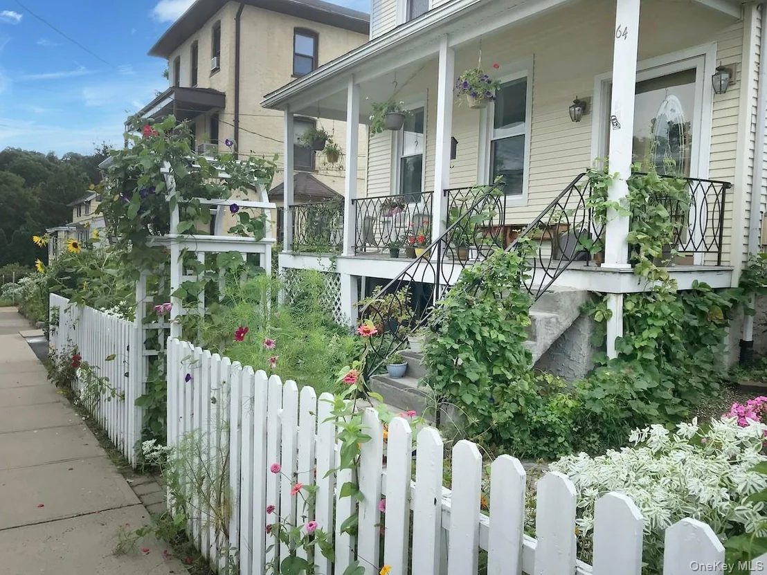 Photo of 64 Maple Street