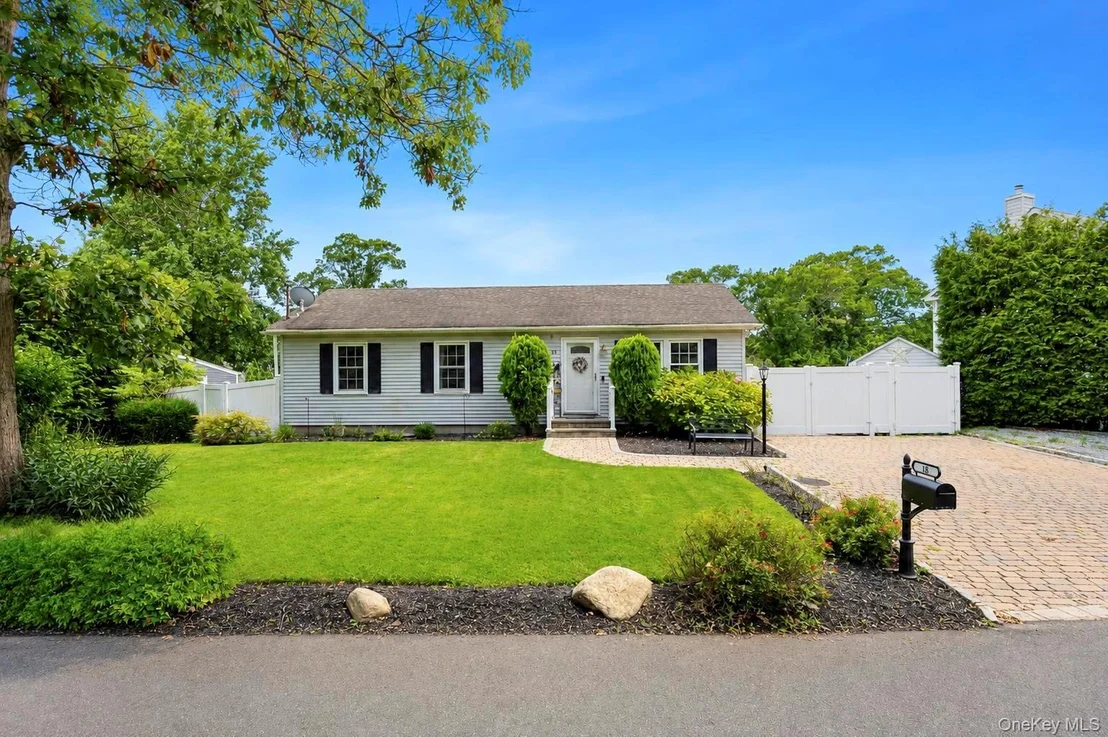 Photo of 18 Hillcrest Road