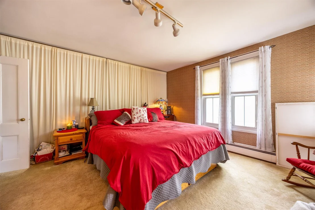 Photo of 655 Vassar Road