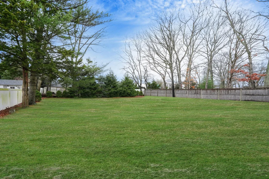 Photo of 622 Sandra Avenue