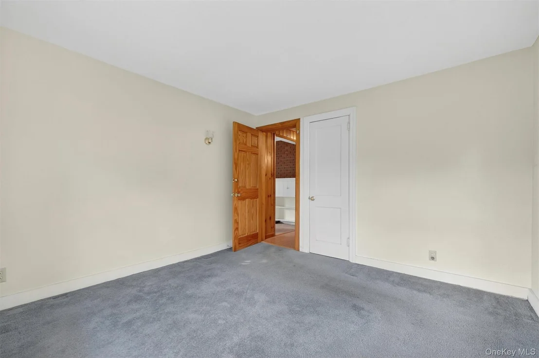 Photo of 17 Holt Road