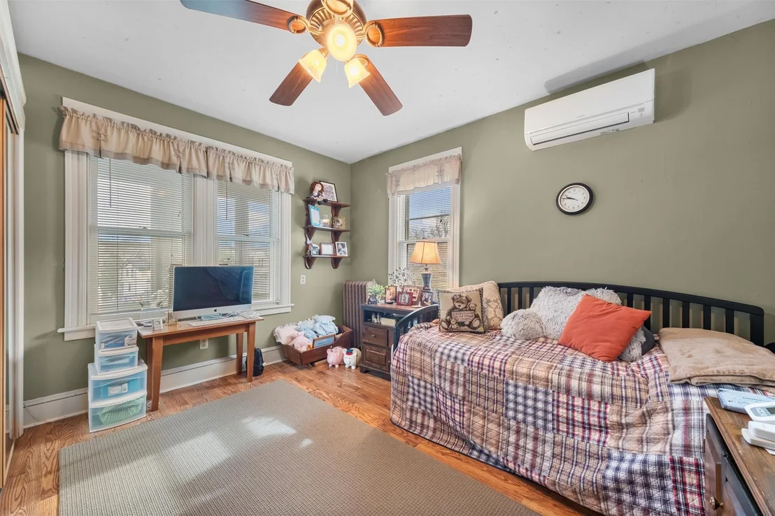 Photo of 187 Willow Avenue