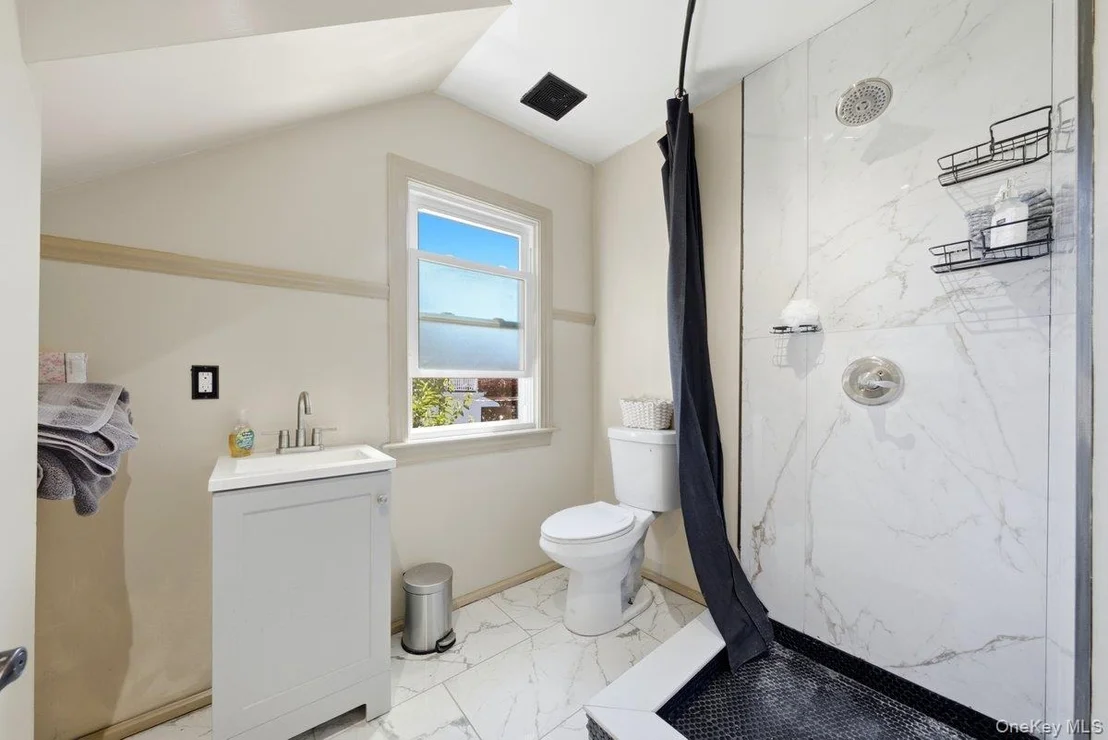 Photo of 172 Crescent Place