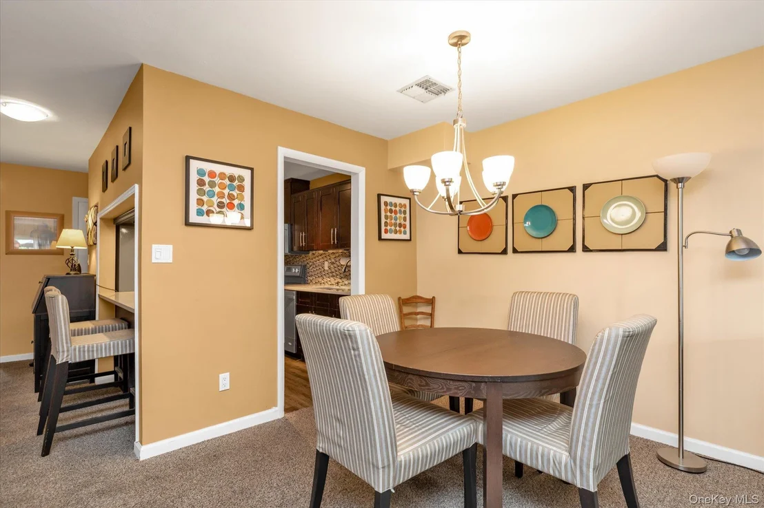 Photo of Unit 303 at 2355 Pershing Boulevard