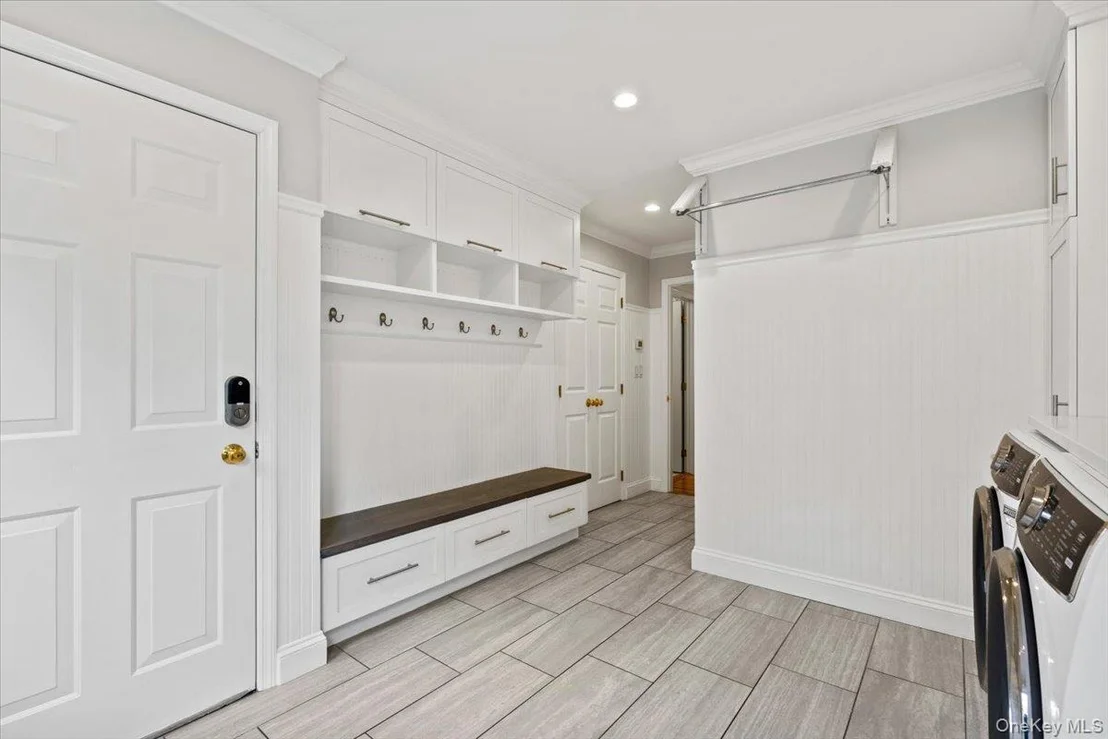 Photo of 76 Davis Avenue