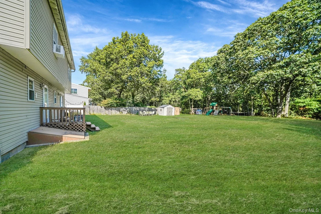 Photo of 35 Maple Avenue