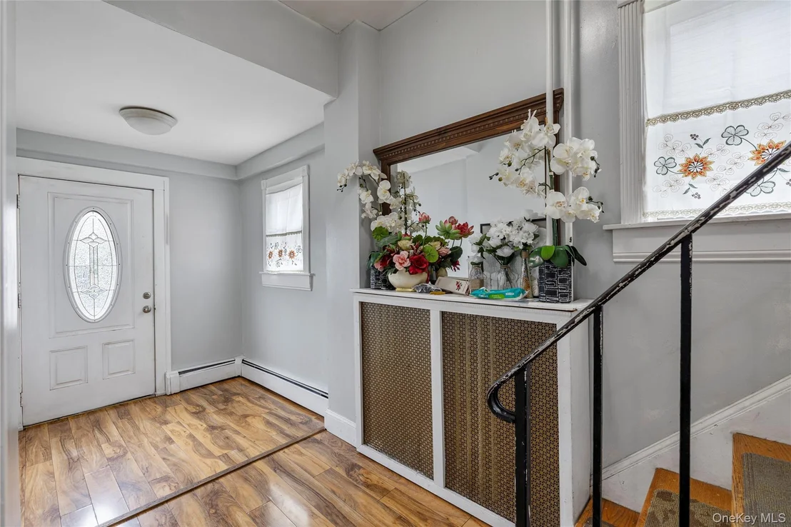 Photo of 64 Maple Avenue