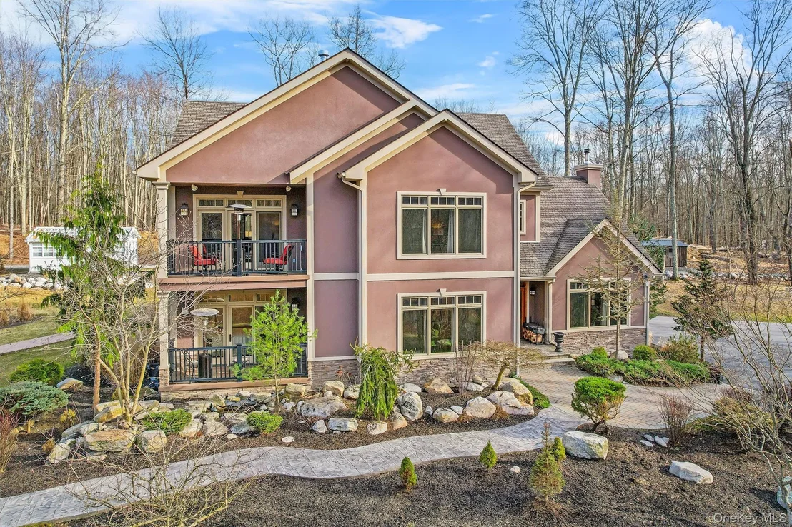 Photo of 252 Sinsabaugh Road