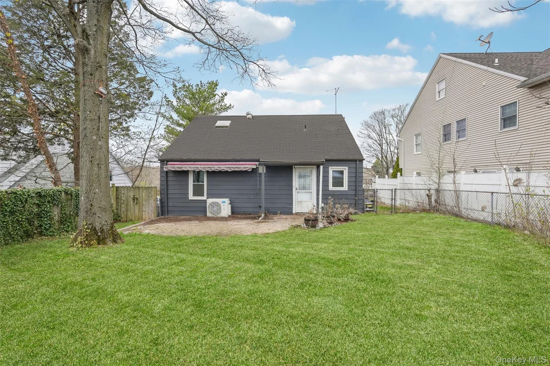 Photo of 12 Highview Avenue