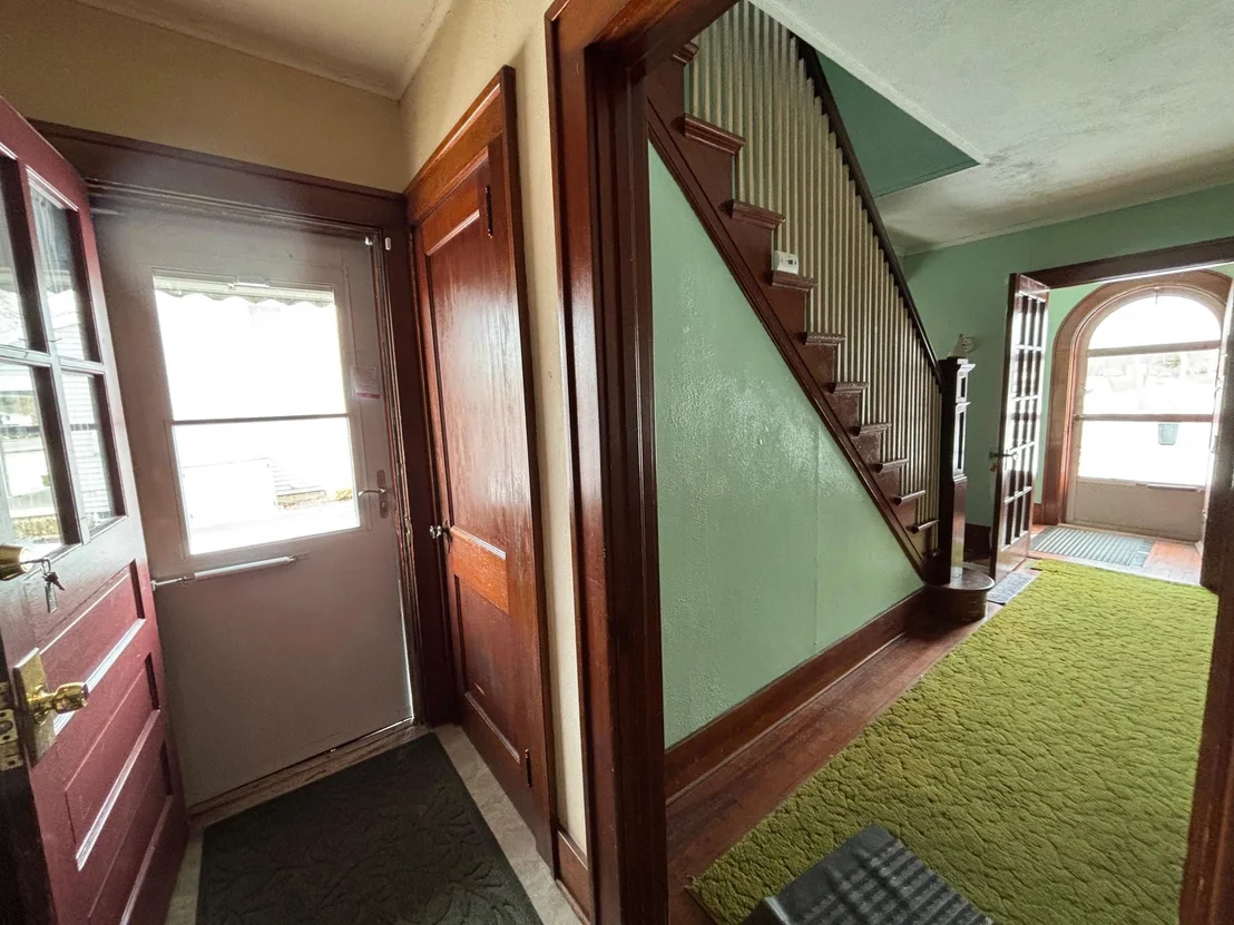 Photo of 265 Howell Avenue