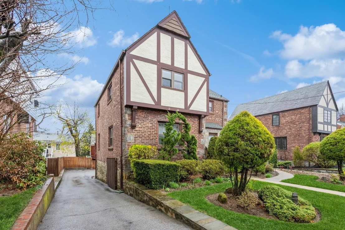 Photo of 74 Bajart Place