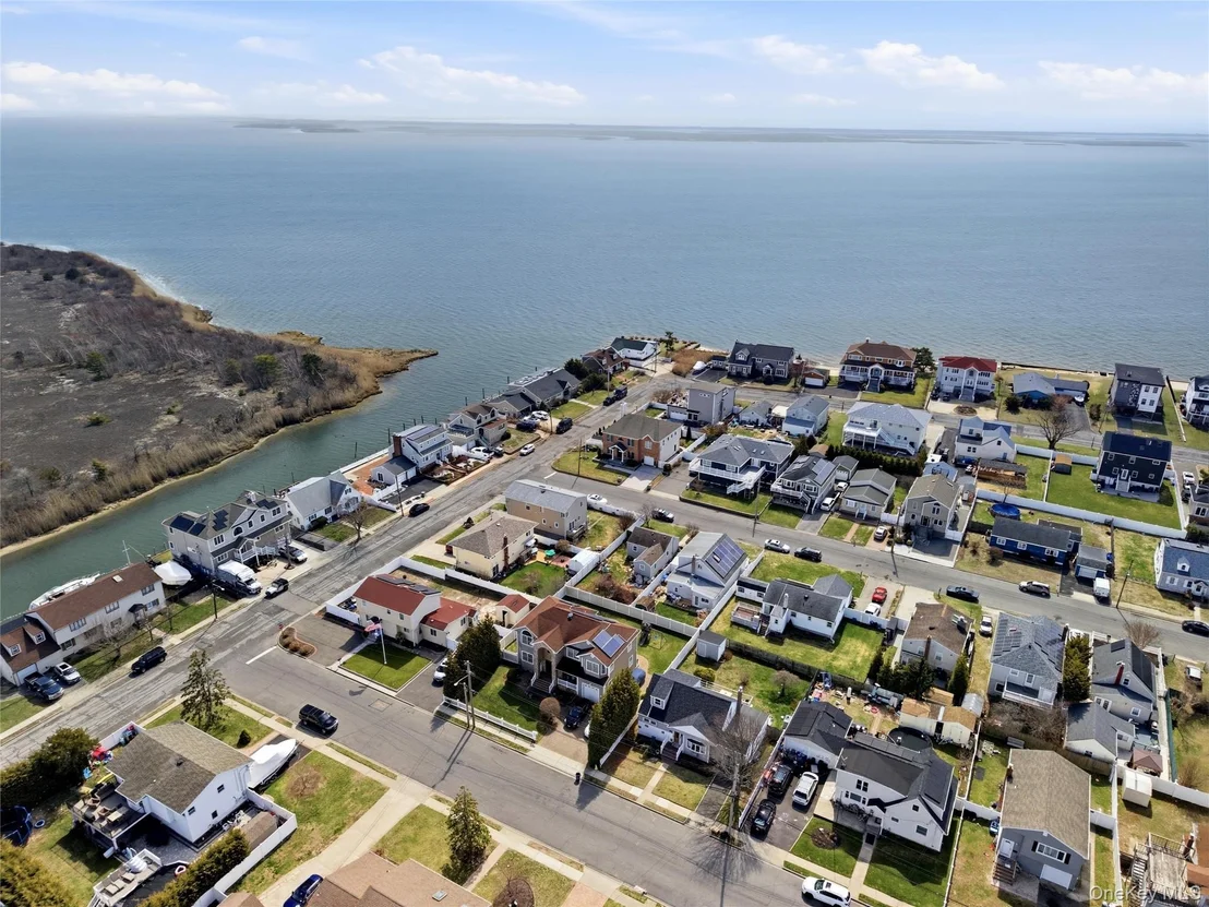 Photo of 184 Inlet Drive