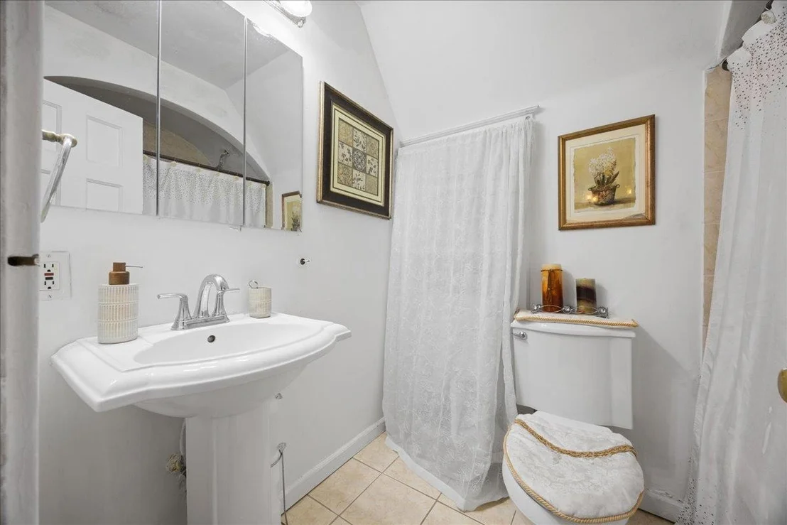 Photo of 319 Summit Avenue