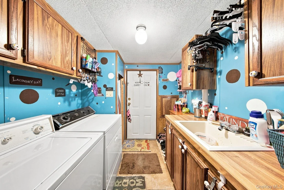 Photo of 27 Delaware Drive