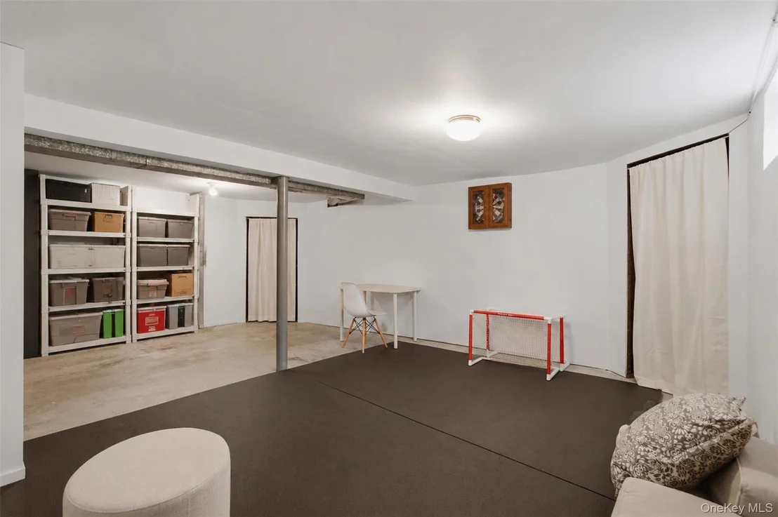 Photo of 42 Pershing Avenue