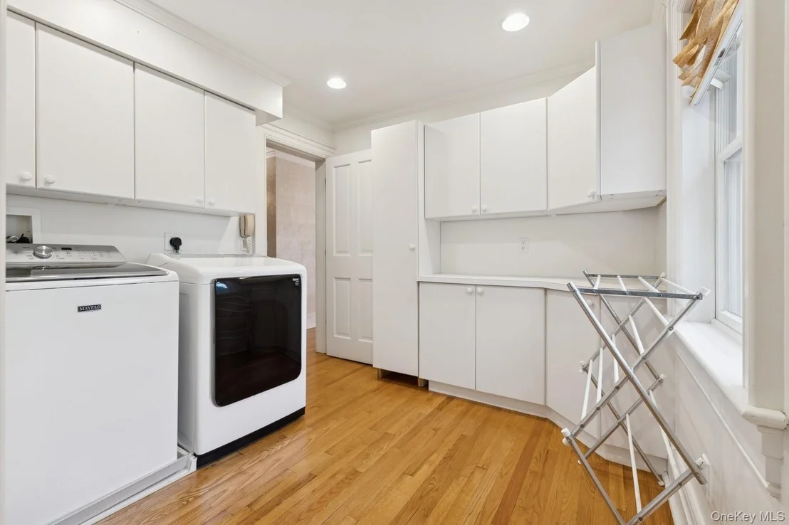 Photo of 80 Soundview Drive