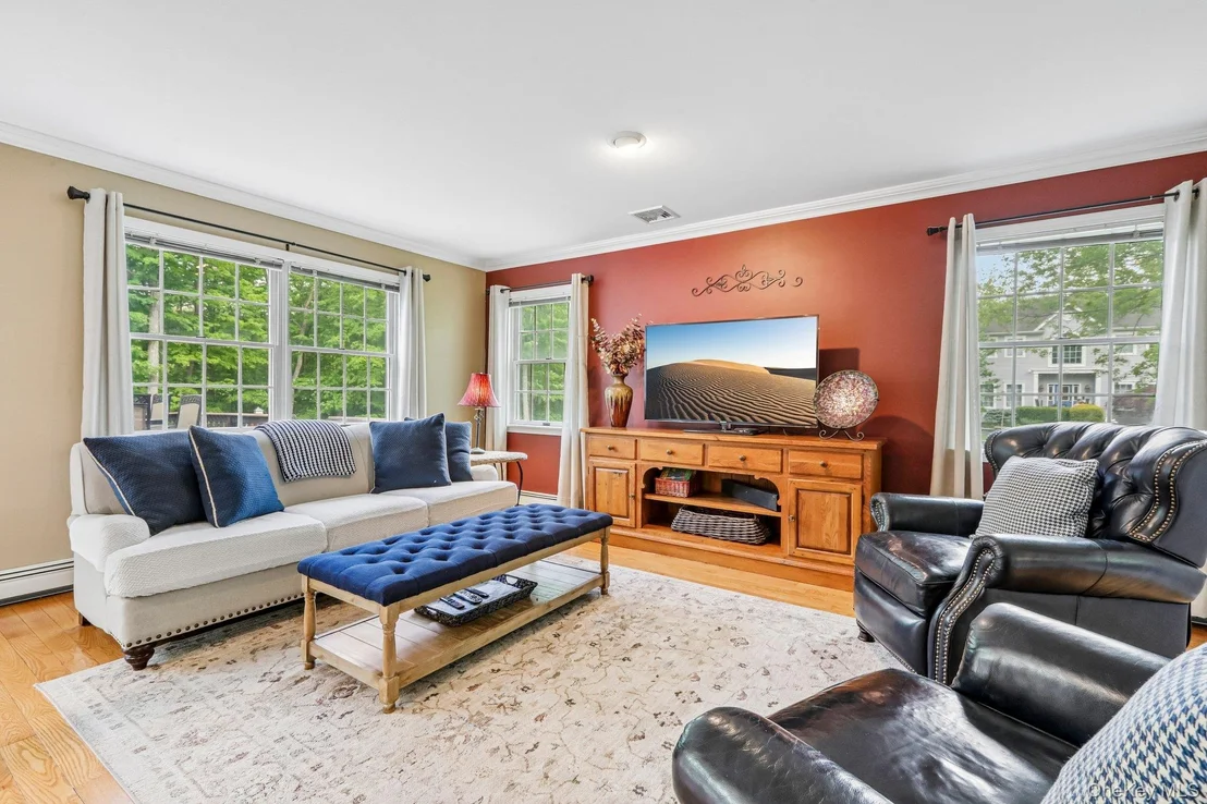 Photo of 33 Sutherland Drive
