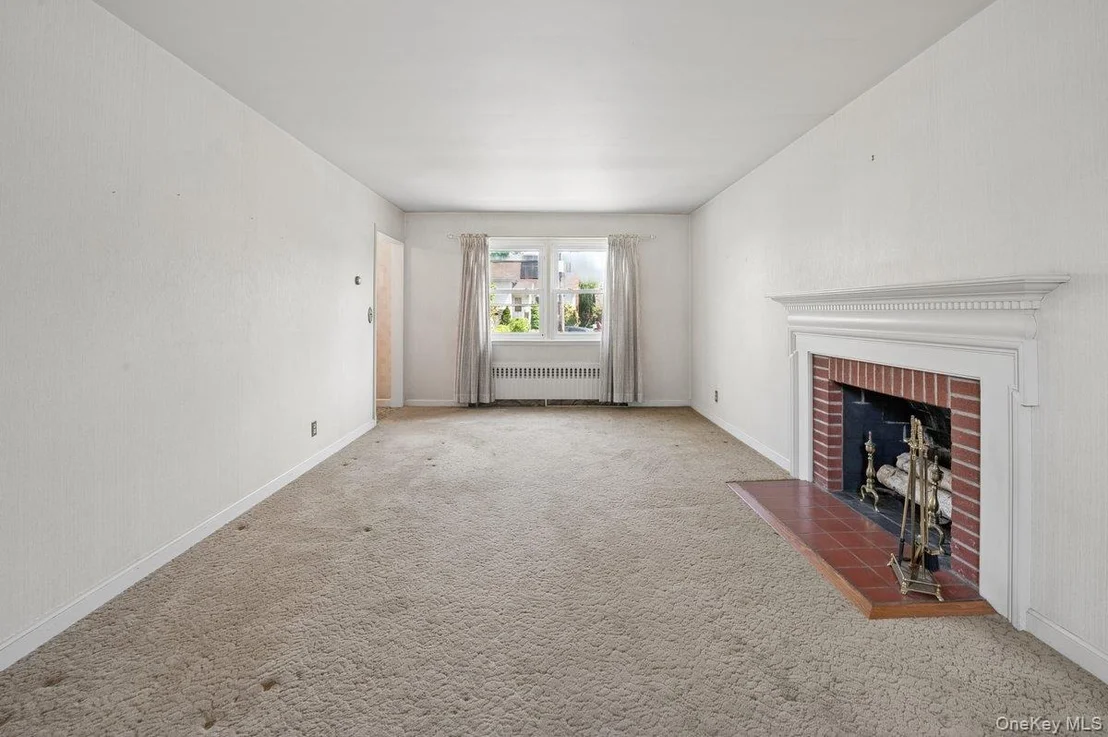 Photo of 65 Lyons Road
