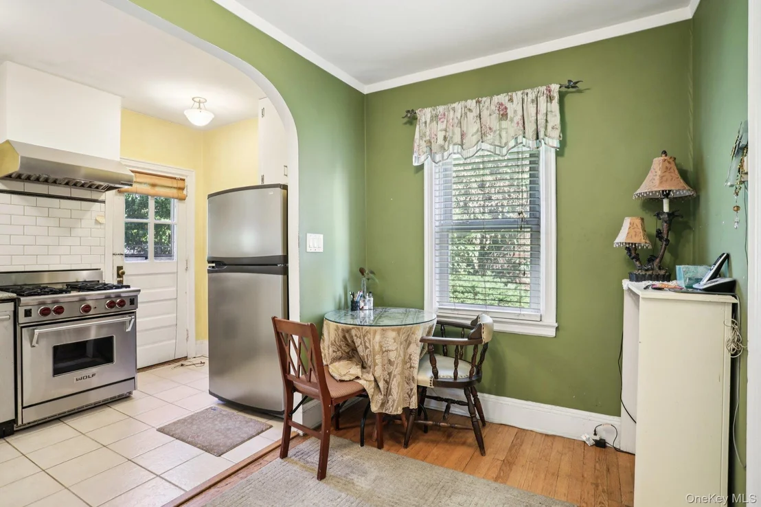 Photo of 184 Hillcrest Road