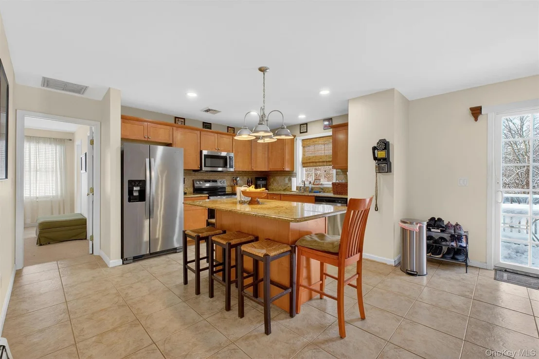 Photo of 192 Robinson Lane