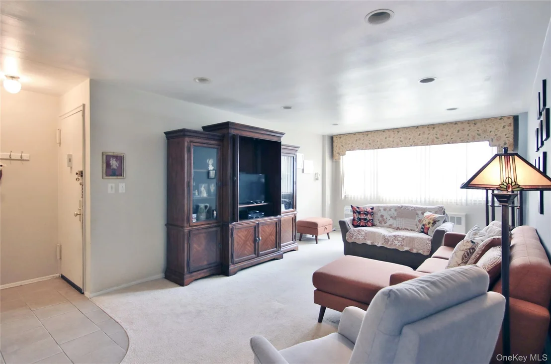 Photo of Unit A at 39 Avon Circle