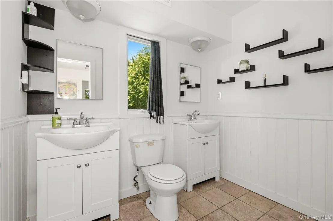 Photo of 35 Melrose Parkway