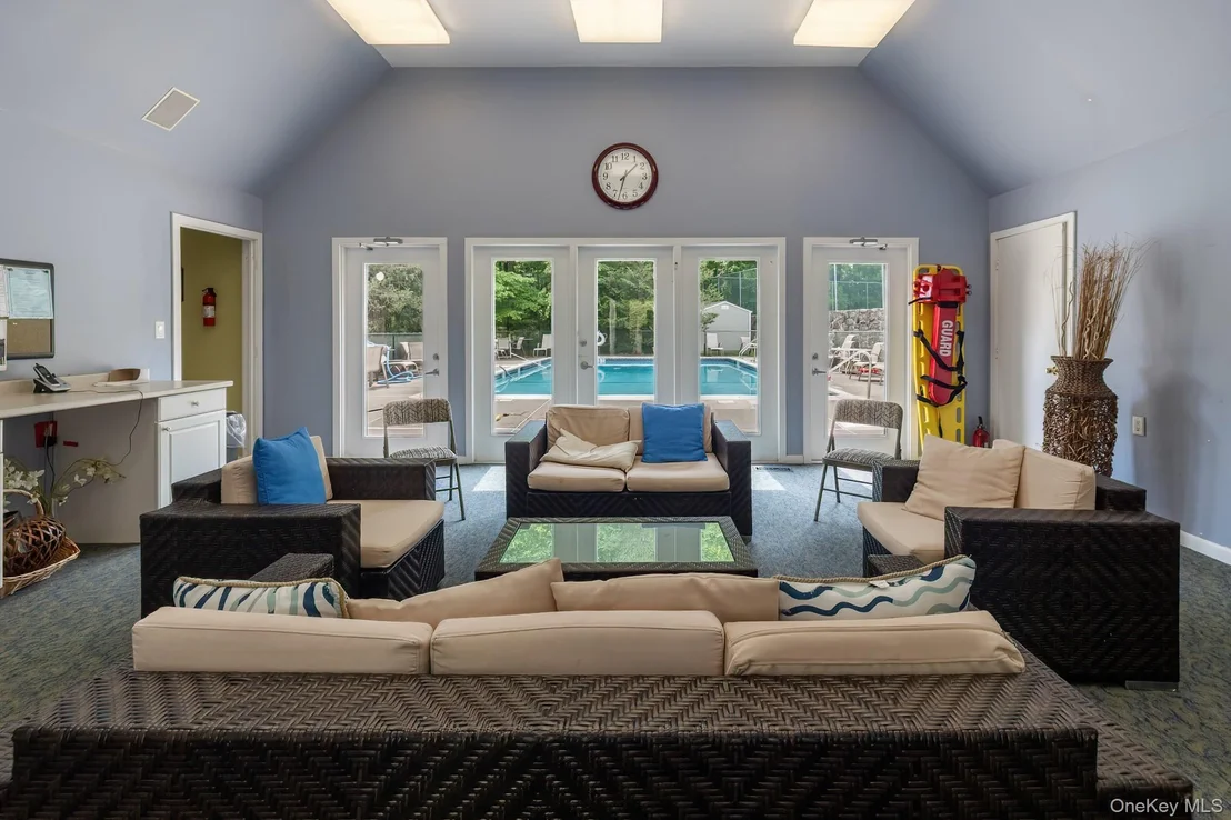 Photo of 6 Spring Pond Drive