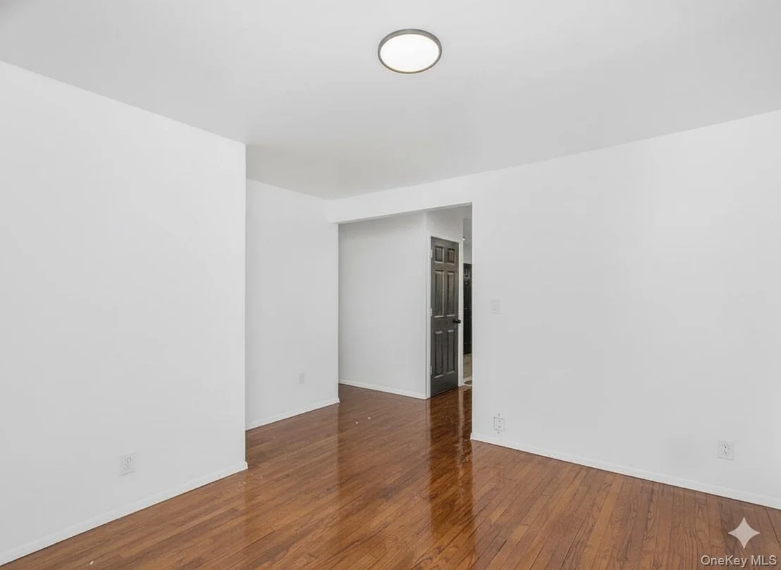 Photo of 25 Linn ( aka 183 Putnam Avenue) Place