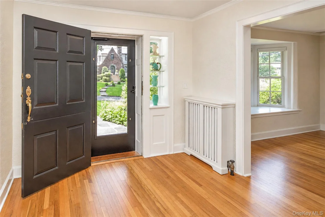 Photo of 190 Douglas Place